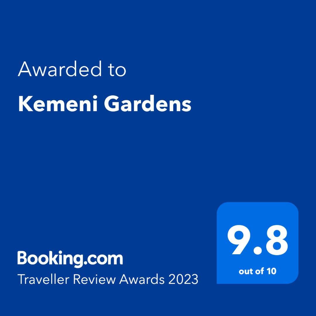 מלון באטומי Kemeni Garden מראה חיצוני תמונה